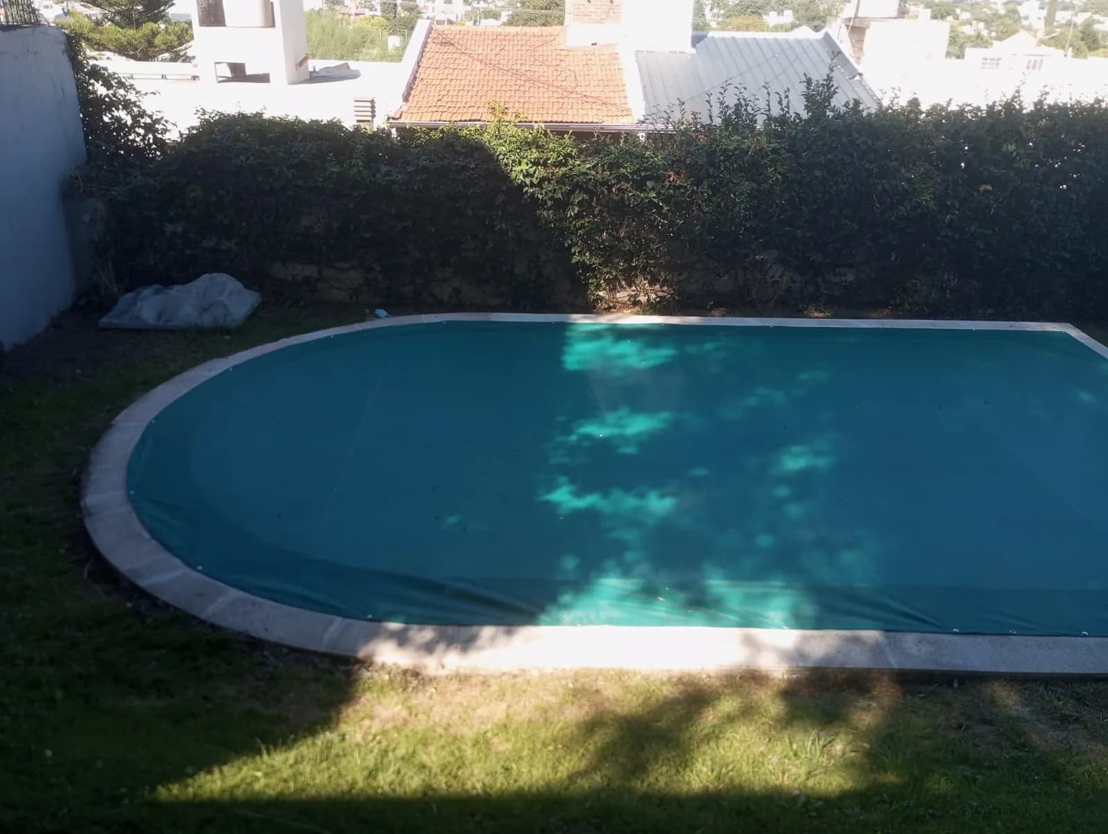 01 cobertor pileta oval lona verde cordoba
